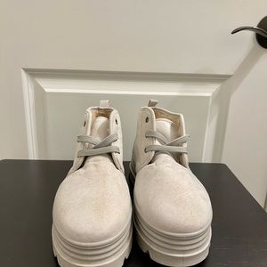 Wool Lined Platforms